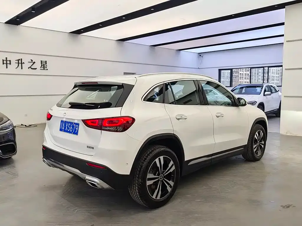 Mercedes-Benz GLA — фото 6