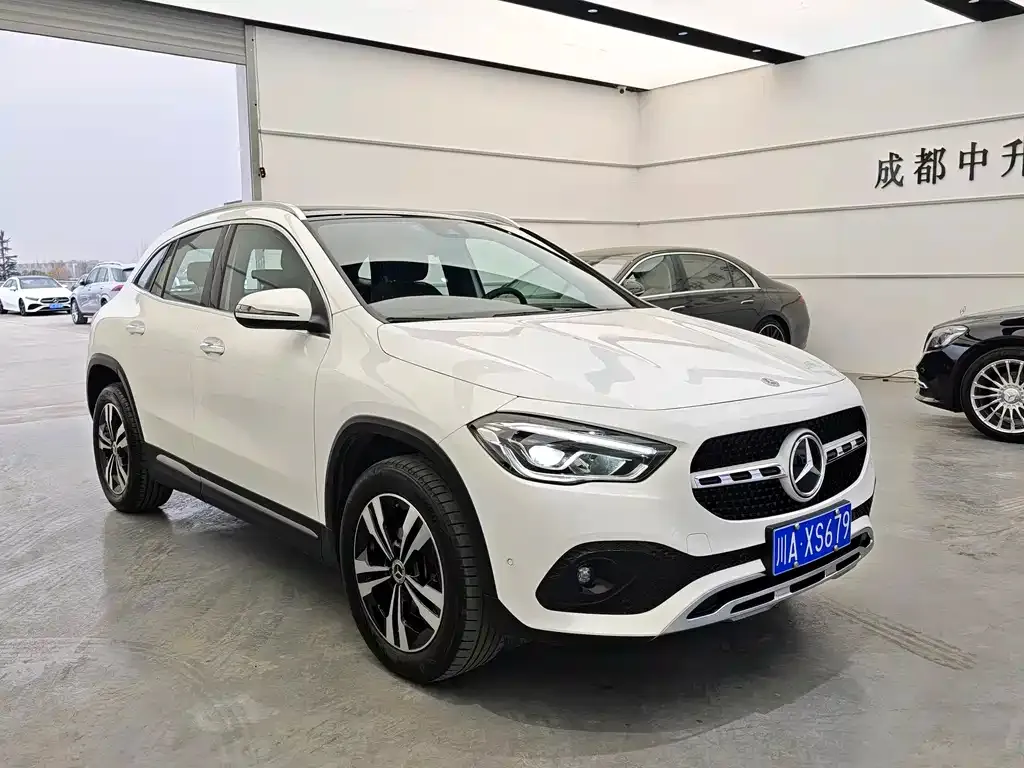 Mercedes-Benz GLA — фото 9