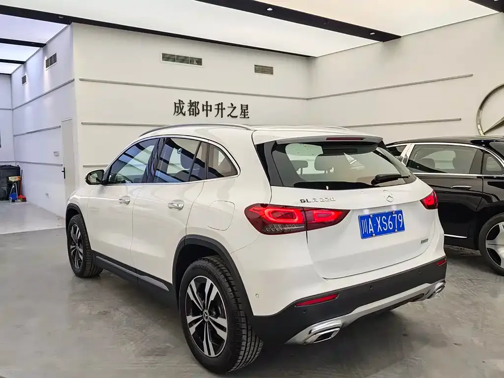 Mercedes-Benz GLA — фото 10