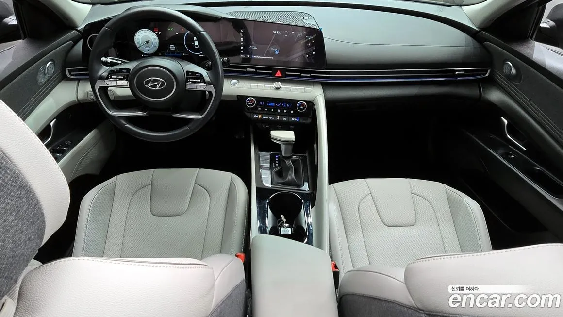 Hyundai AVANTE — фото 3