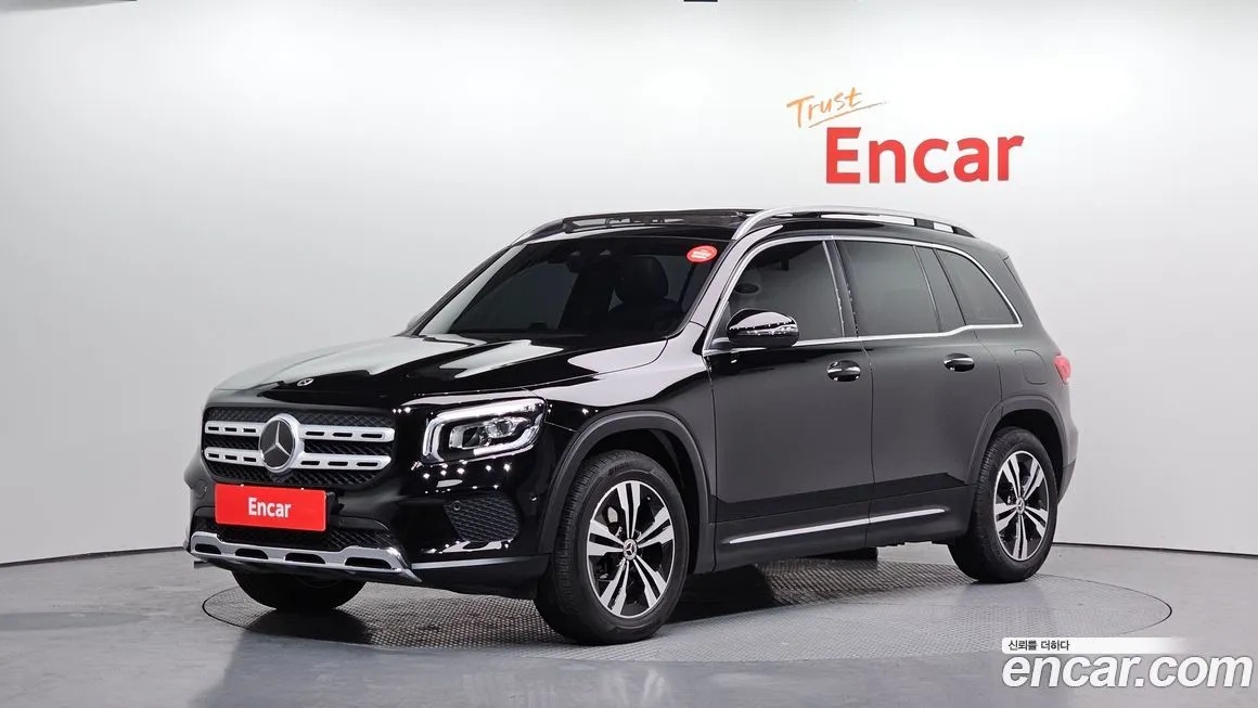 Mercedes-Benz GLB-Class — фото 1