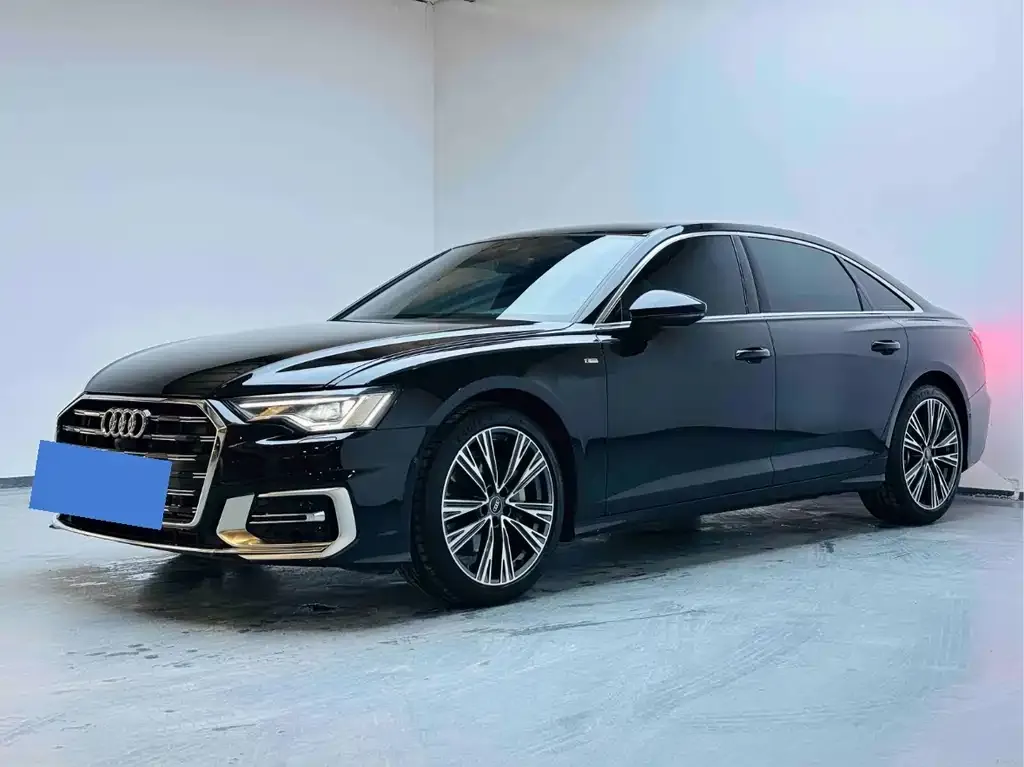 Audi A6L — фото 1