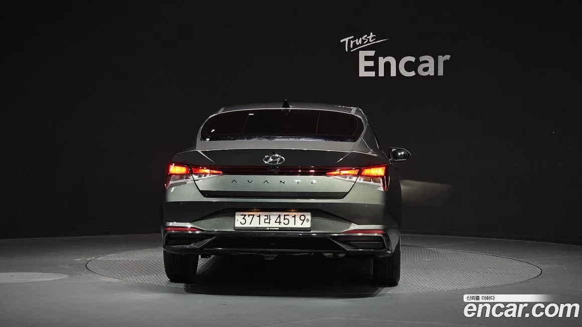 Hyundai AVANTE — фото 8