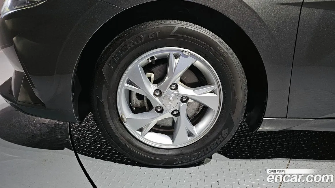 Hyundai AVANTE — фото 6