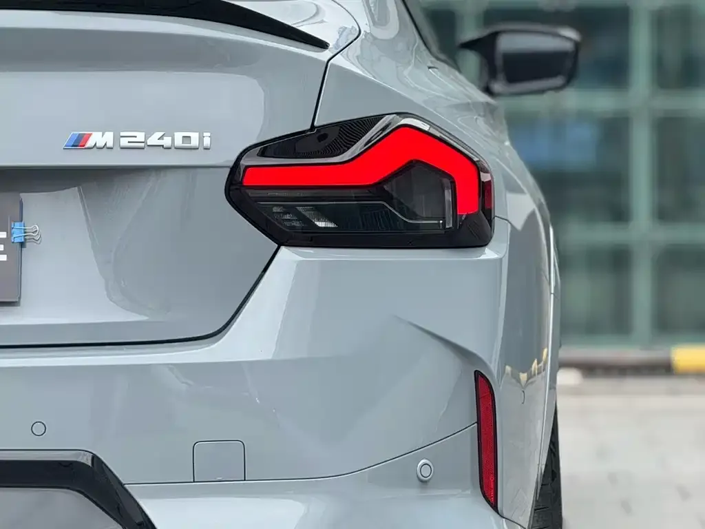 BMW M240i — фото 2