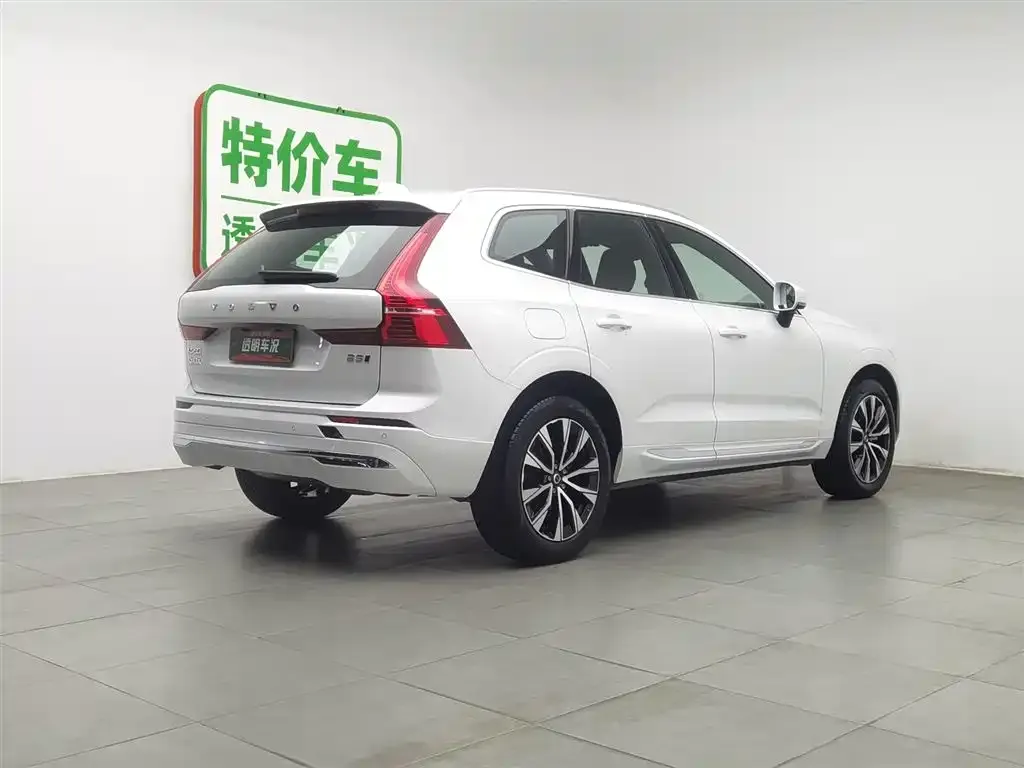 Volvo XC60 — фото 2