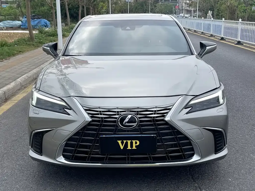 Lexus ES — фото 3