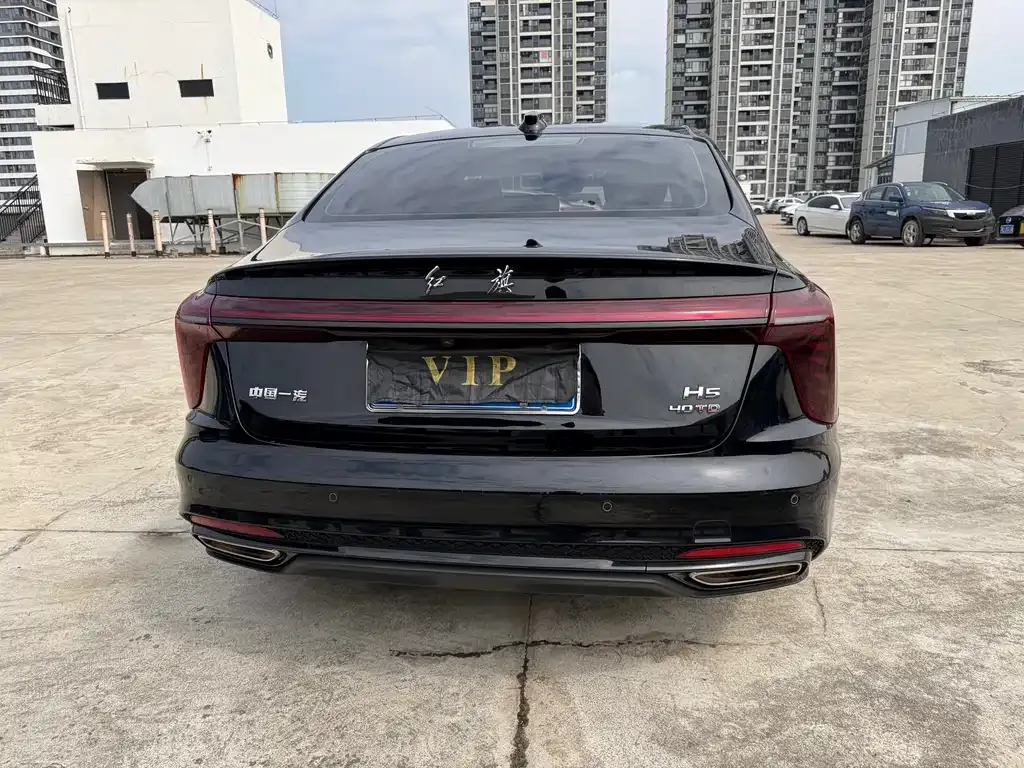 Hongqi H5 — фото 10