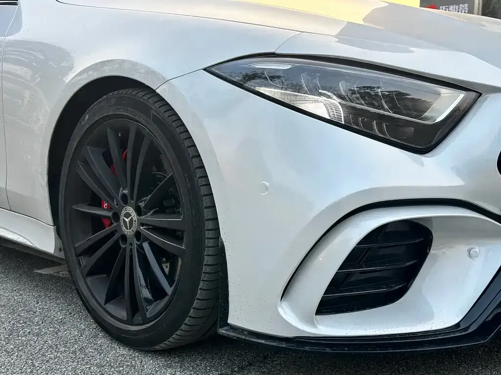 Mercedes-Benz CLS — фото 8