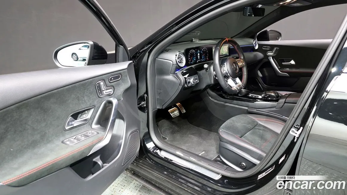 Mercedes-Benz A-Class — фото 10