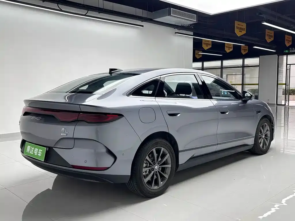 BYD Qin L — фото 7