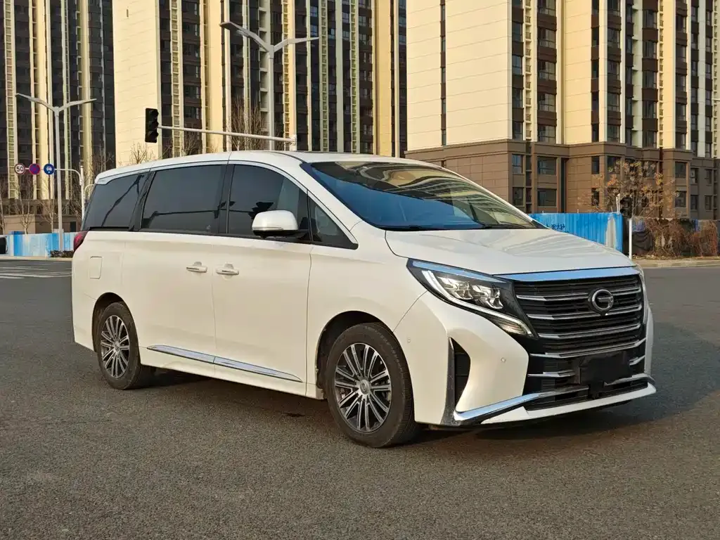 GAC Motor Trumpchi M8 — фото 1