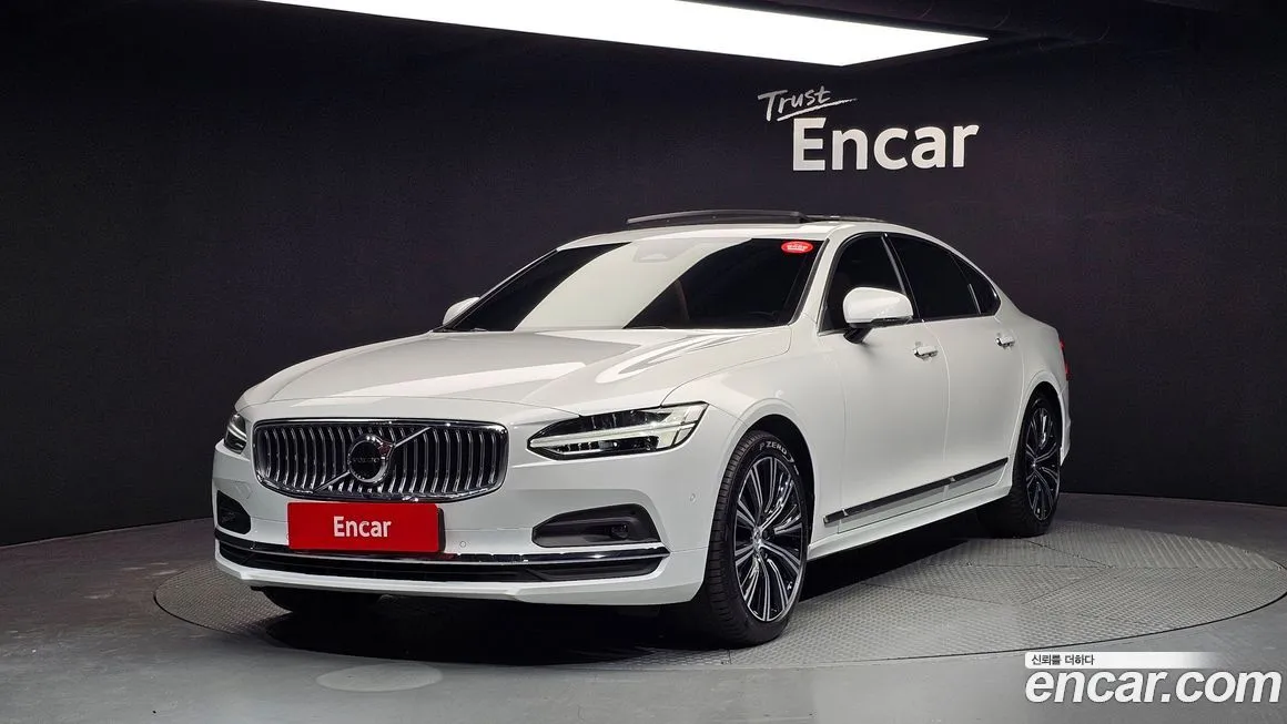 Volvo S90 — фото 1