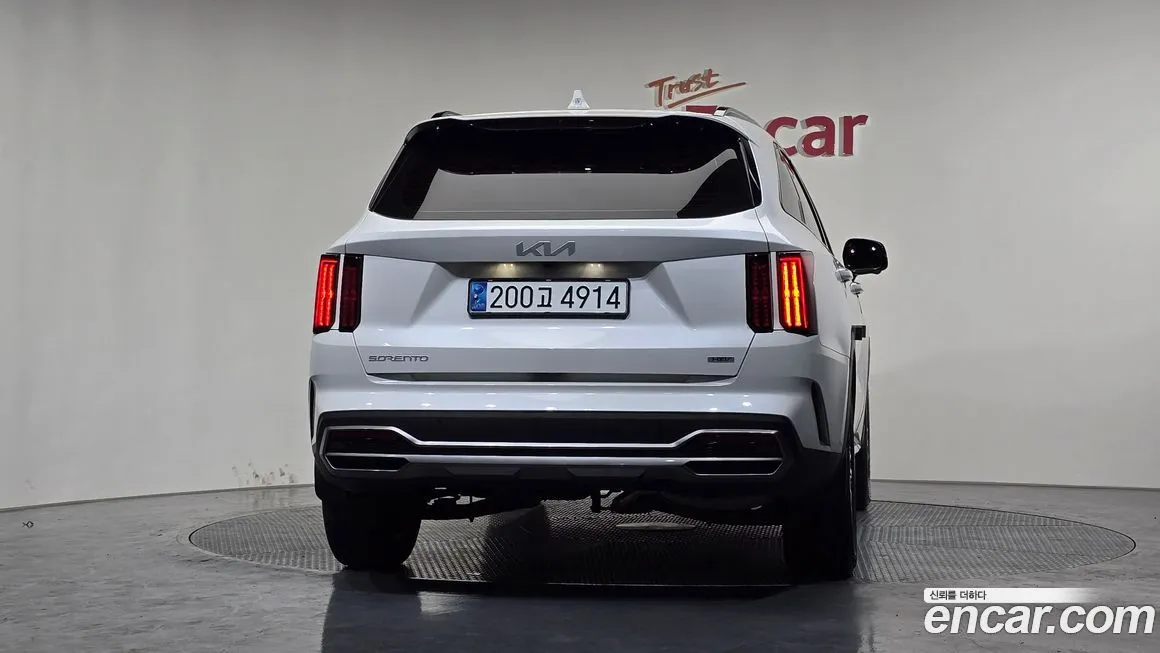 Kia Sorento — фото 4