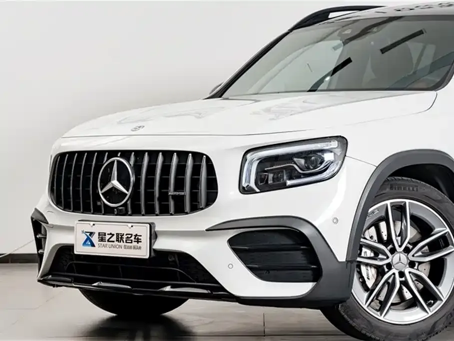 Mercedes-Benz GLB AMG — фото 2