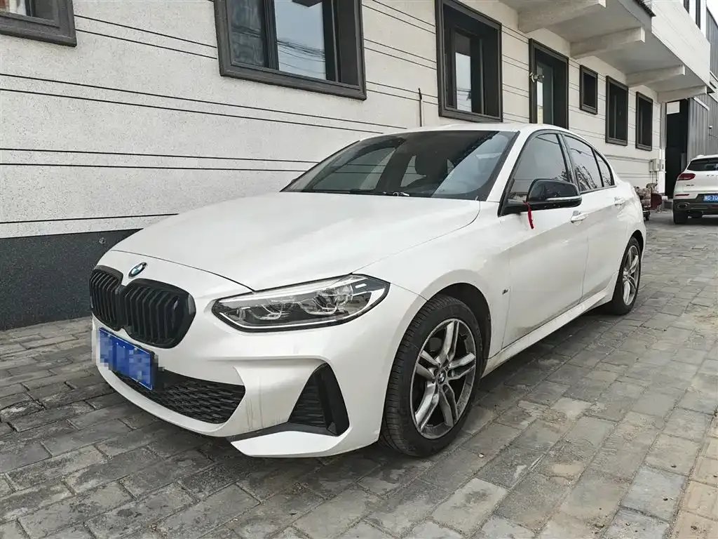 BMW 1 Series — фото 1