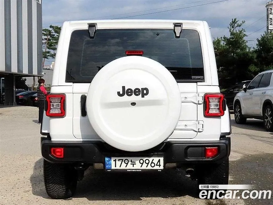 Jeep Wrangler — фото 5