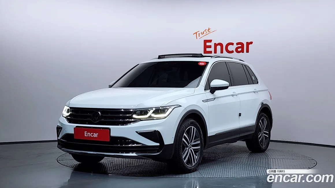 Volkswagen Tiguan — фото 1