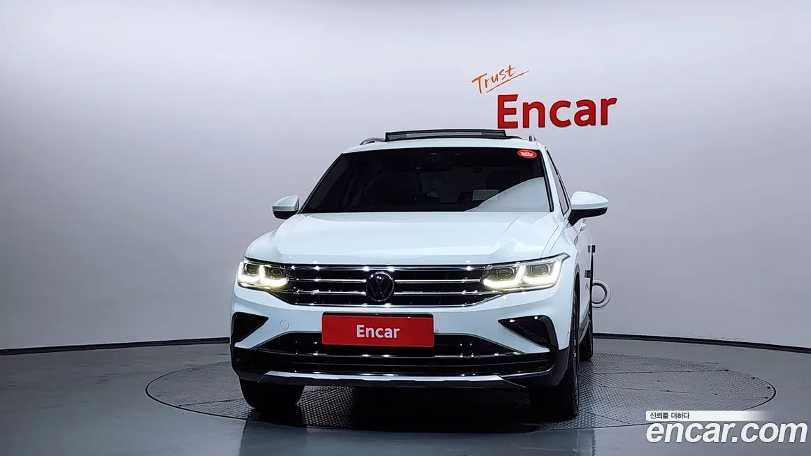 Volkswagen Tiguan — фото 7