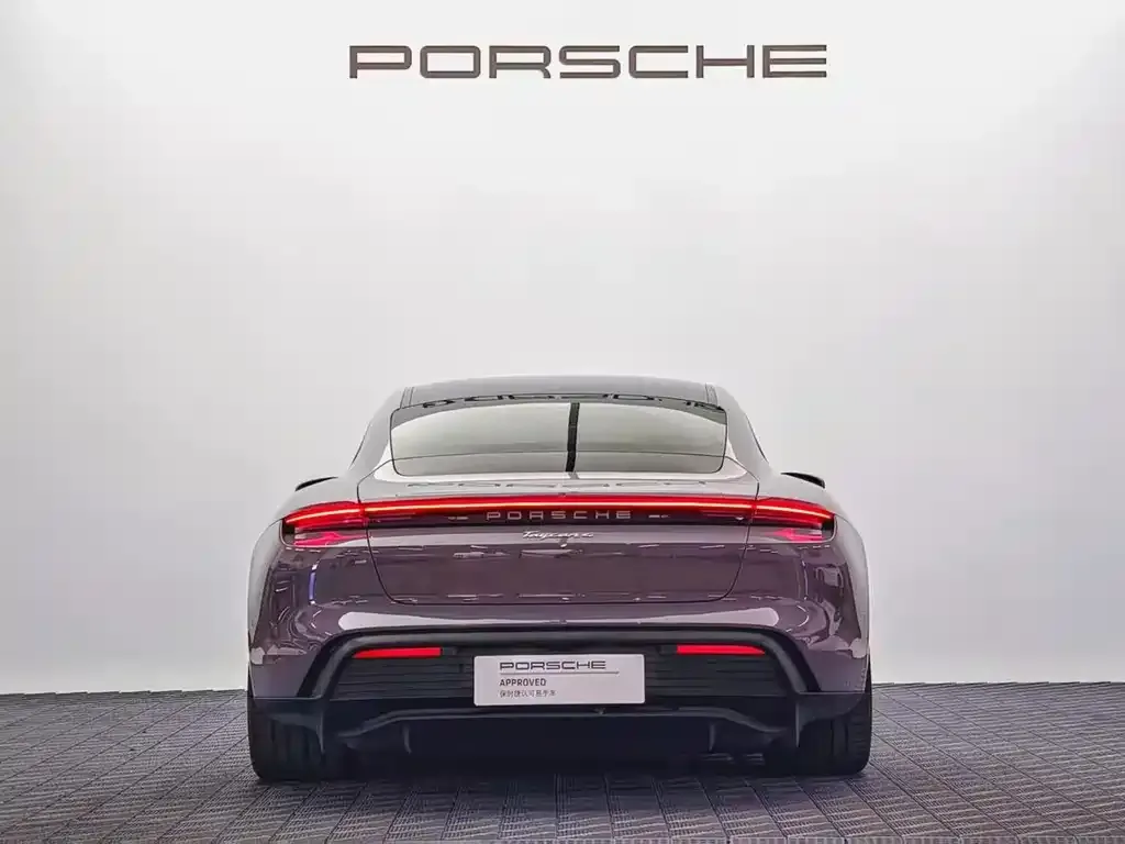 Porsche Taycan — фото 4