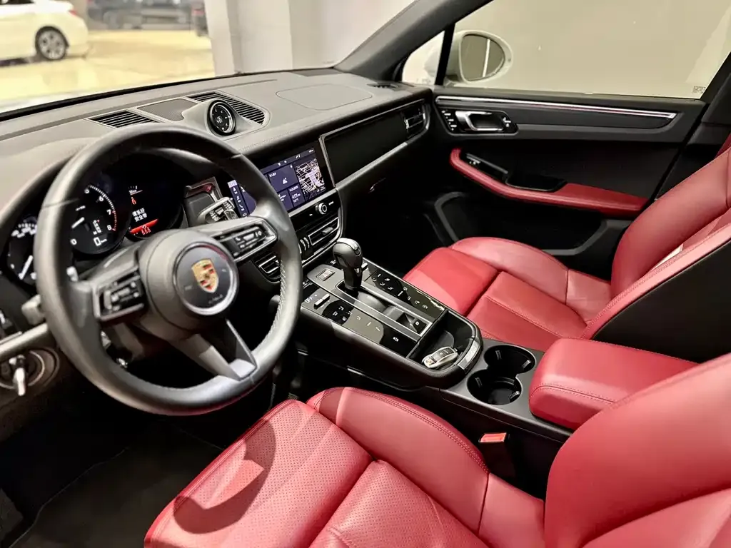 Porsche Macan — фото 10