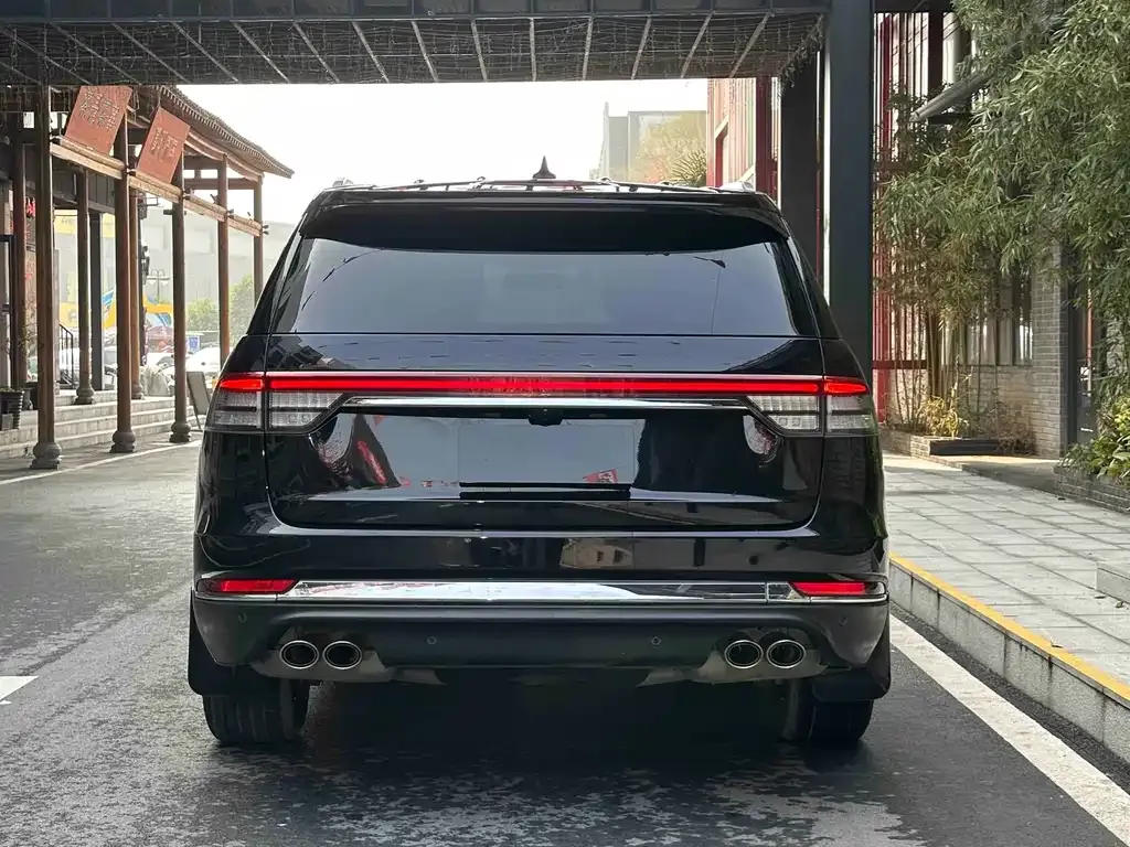Lincoln Aviator — фото 5
