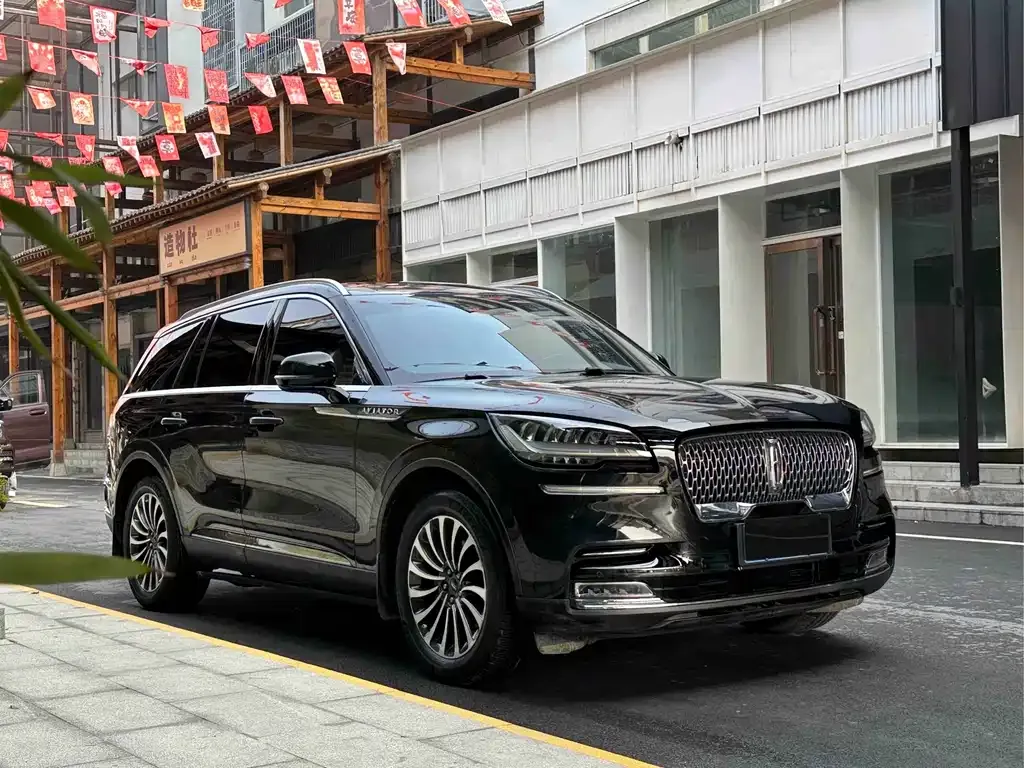 Lincoln Aviator — фото 4
