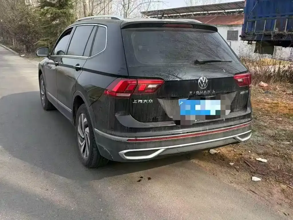 Volkswagen Tiguan L — фото 5