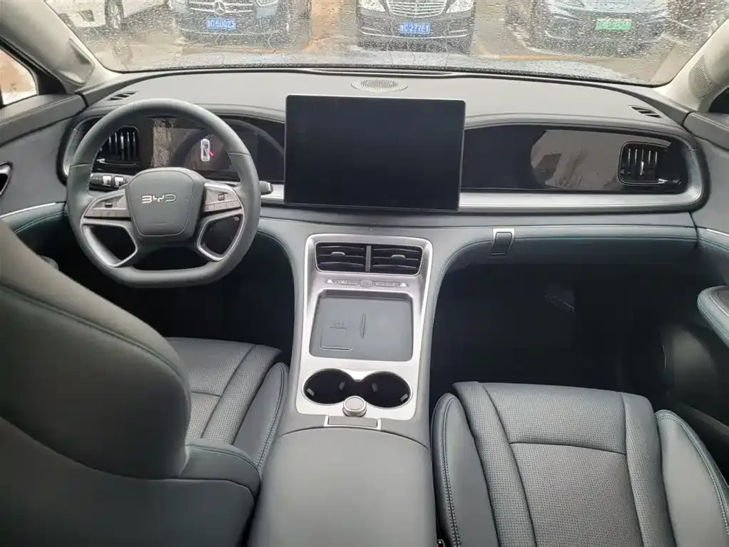 BYD Hiace 07 DM-i — фото 8