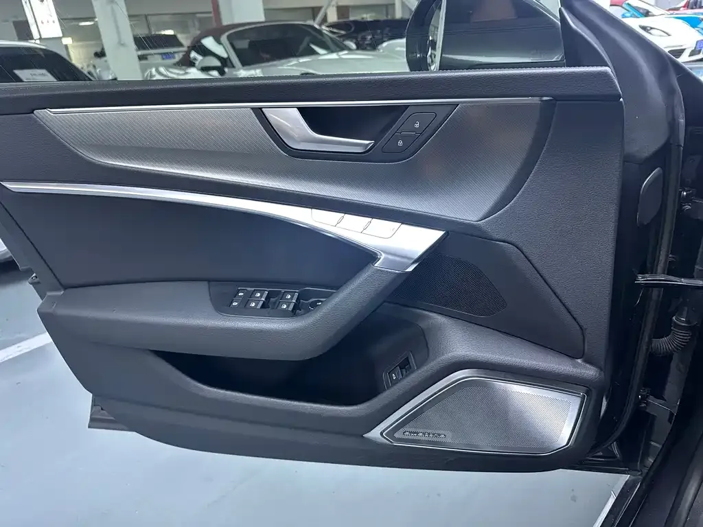Audi A7 — фото 7