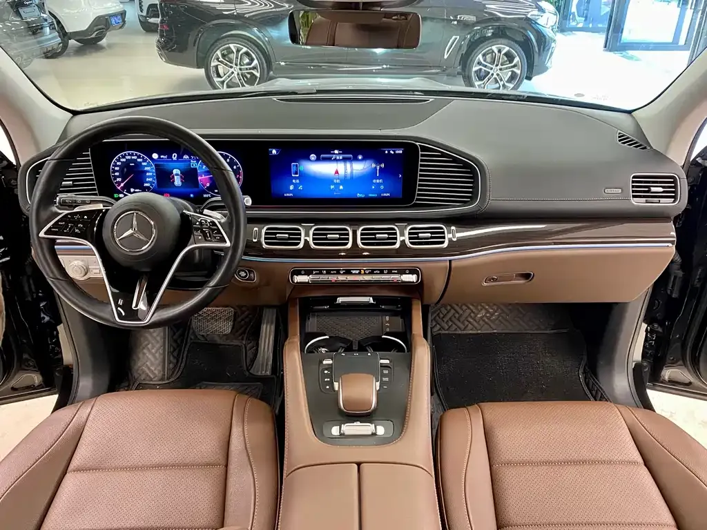 Mercedes-Benz GLE — фото 10