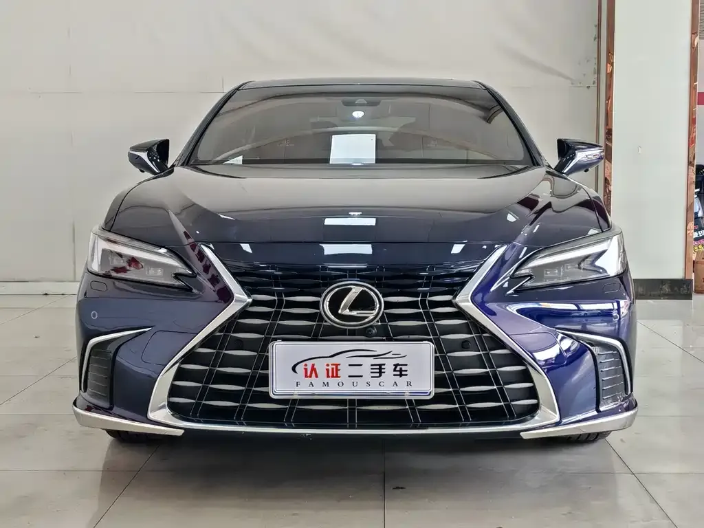 Lexus ES — фото 9