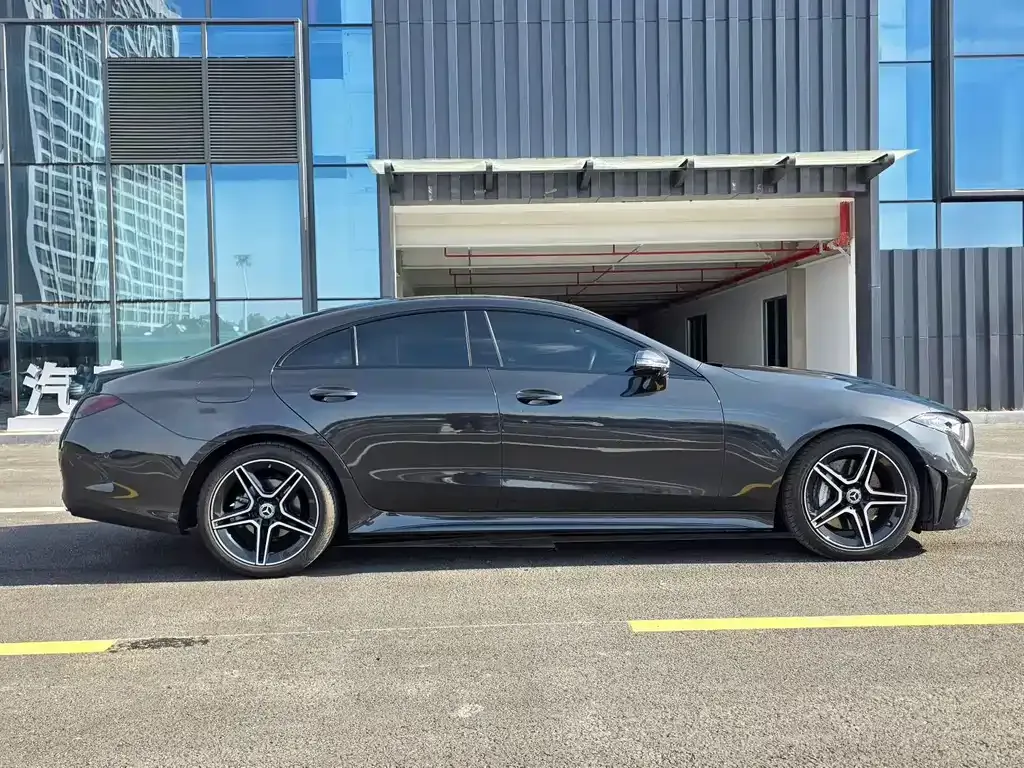 Mercedes-Benz CLS — фото 9