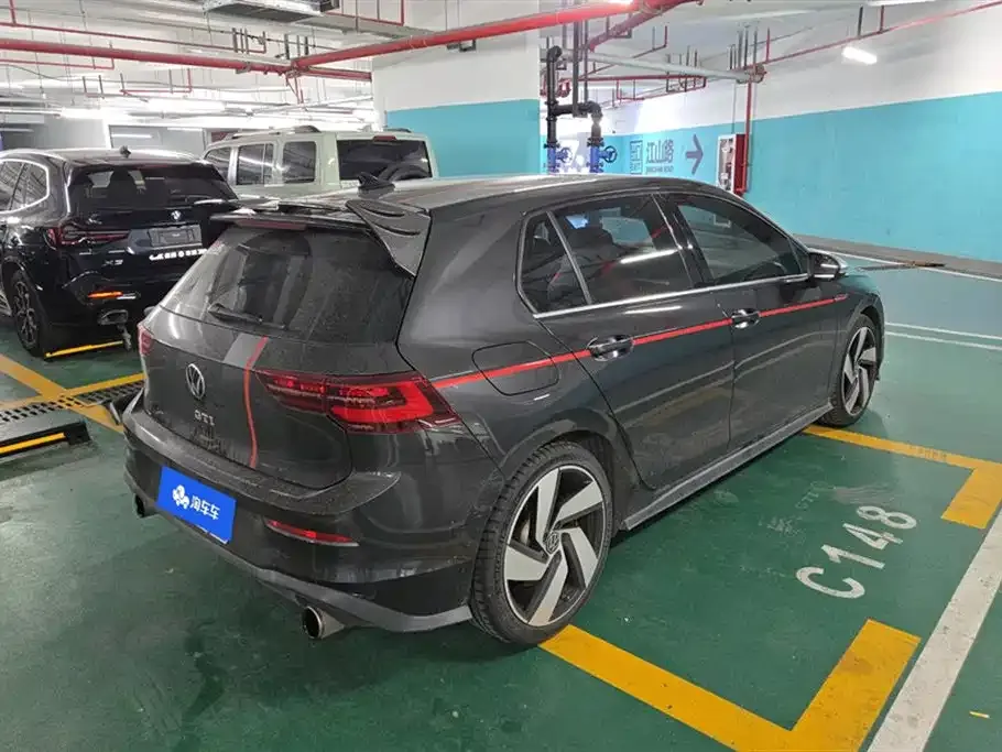 Volkswagen Golf GTI — фото 5