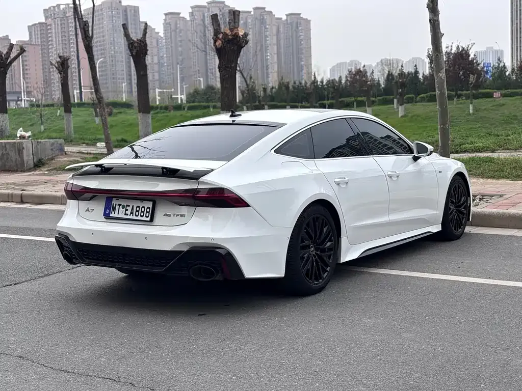 Audi A7 — фото 4