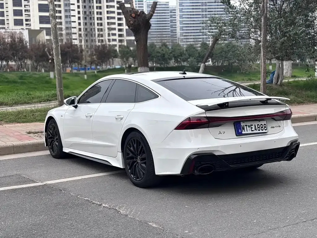 Audi A7 — фото 5