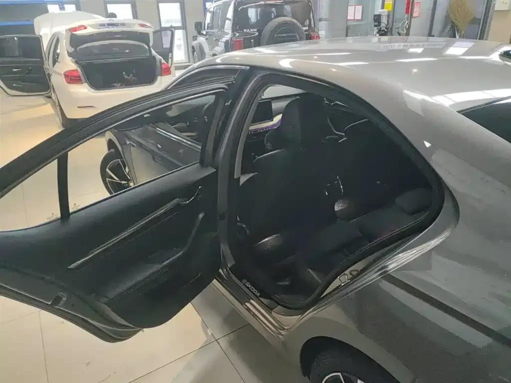 Skoda Octavia — фото 4