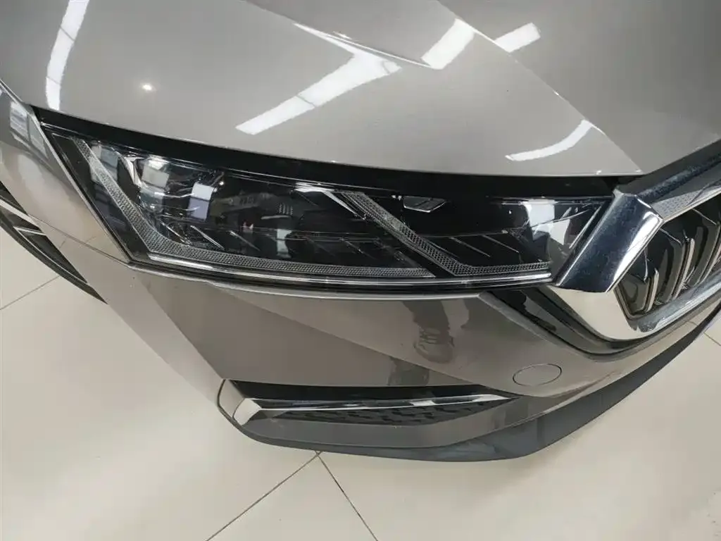 Skoda Octavia — фото 2