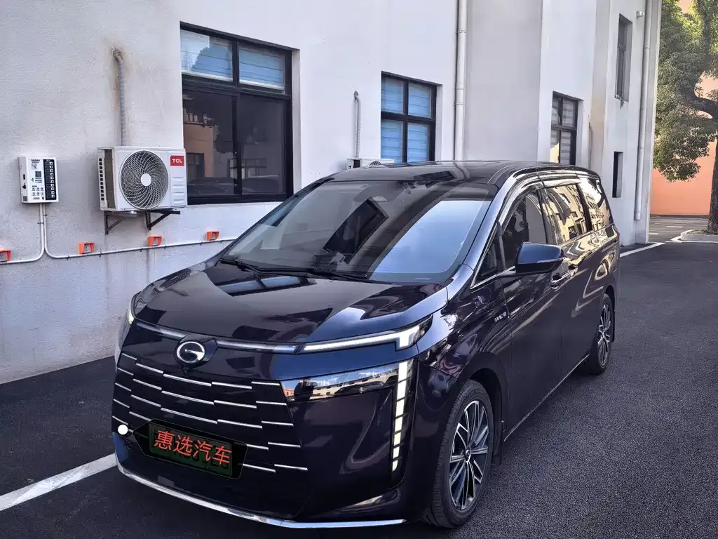 GAC Motor E8 Hybrid — фото 1