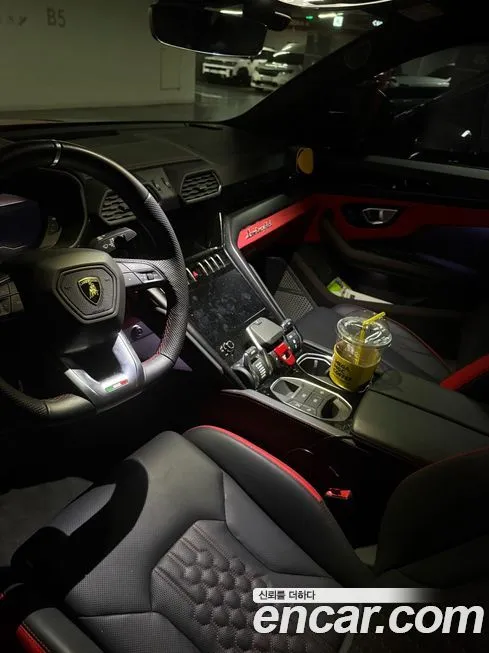 Lamborghini Urus — фото 2