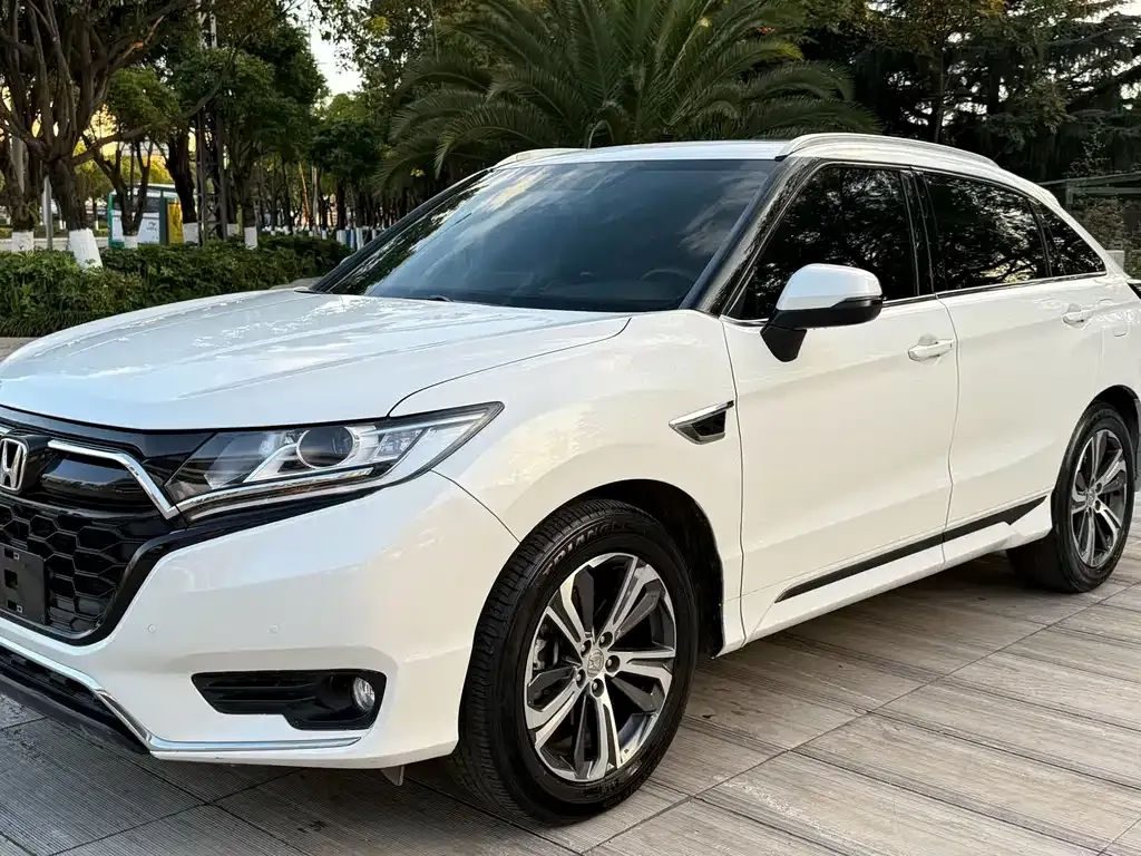 Honda UR-V — фото 1