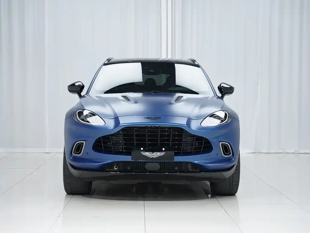 Aston Martin DBX — фото 4