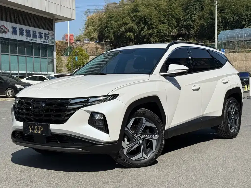 Hyundai Tucson — фото 1