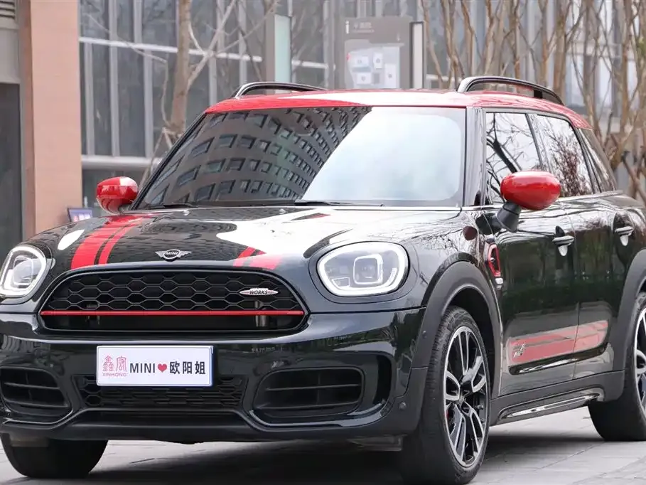 MINI Countryman JCW — фото 1