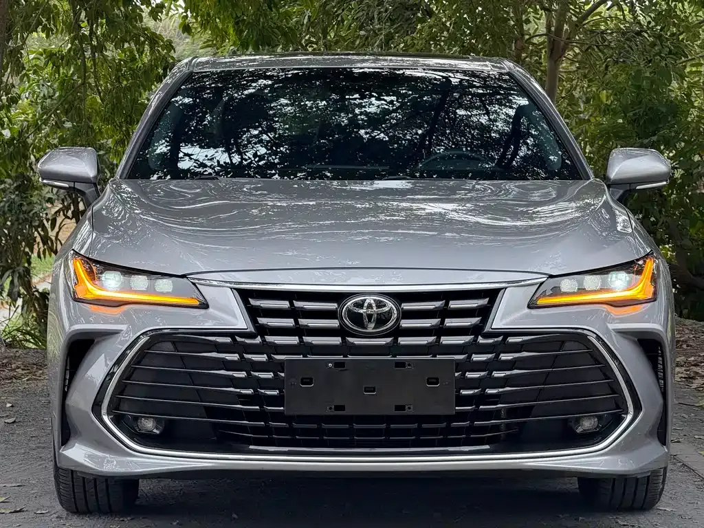 Toyota Avalon — фото 5