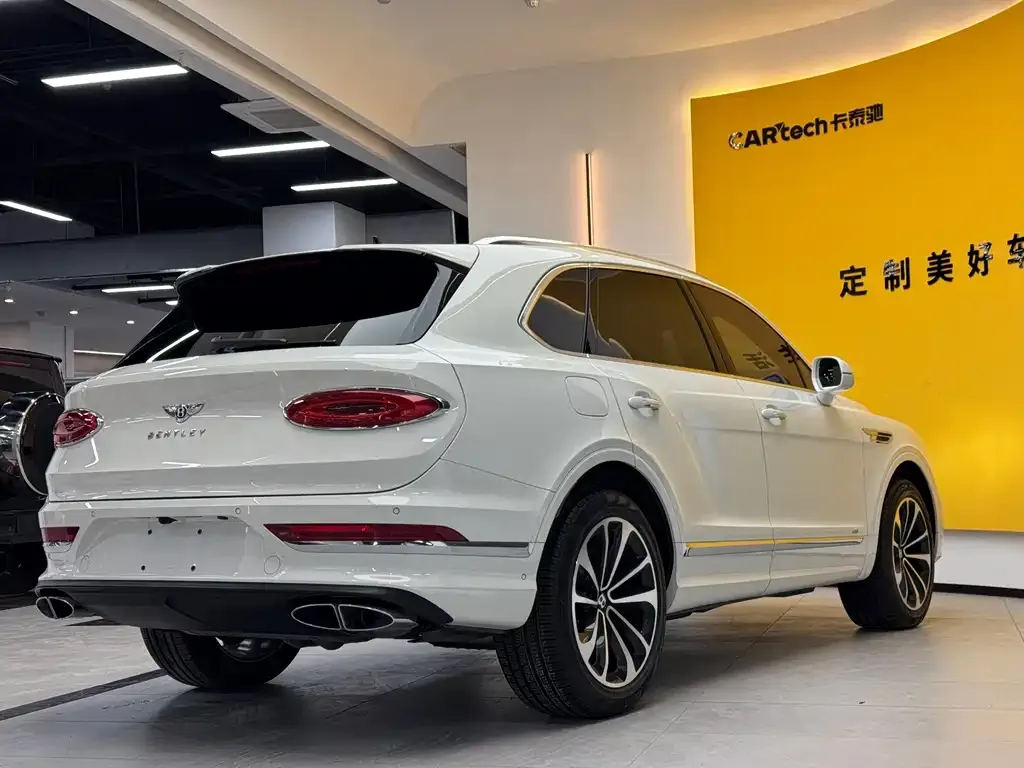 Bentley Bentayga — фото 7