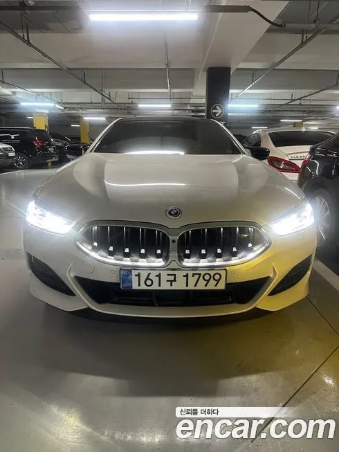 BMW 8-Series — фото 1