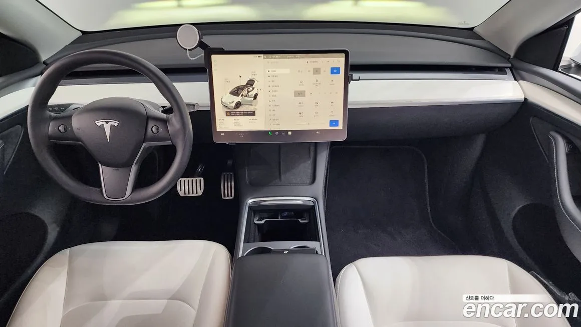 Tesla Model Y — фото 9
