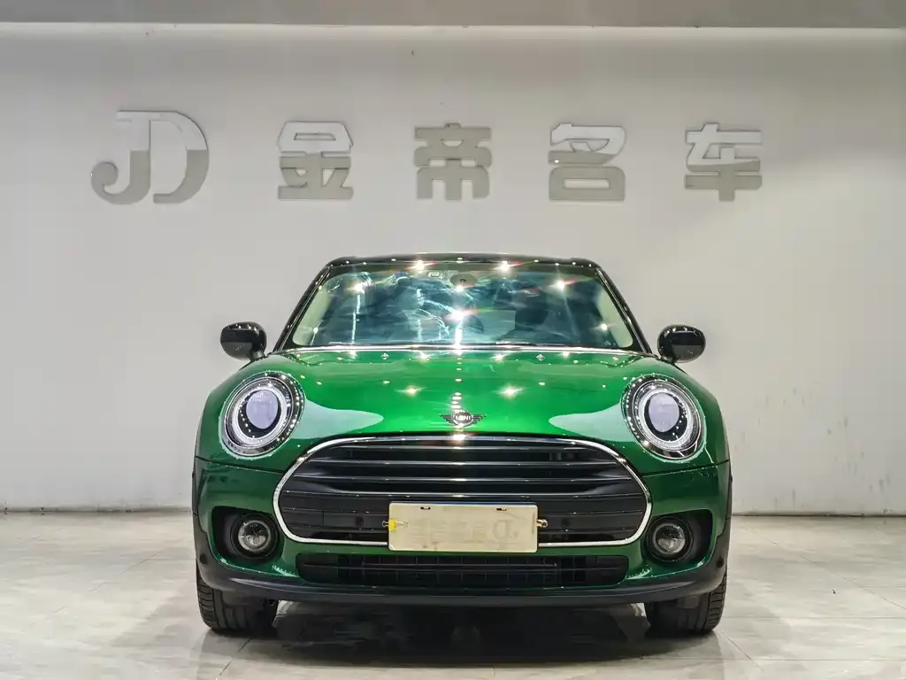 MINI Clubman — фото 2