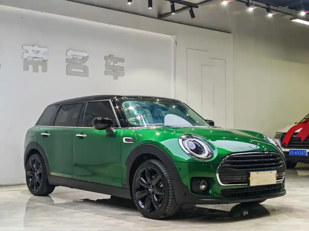 MINI Clubman — фото 3